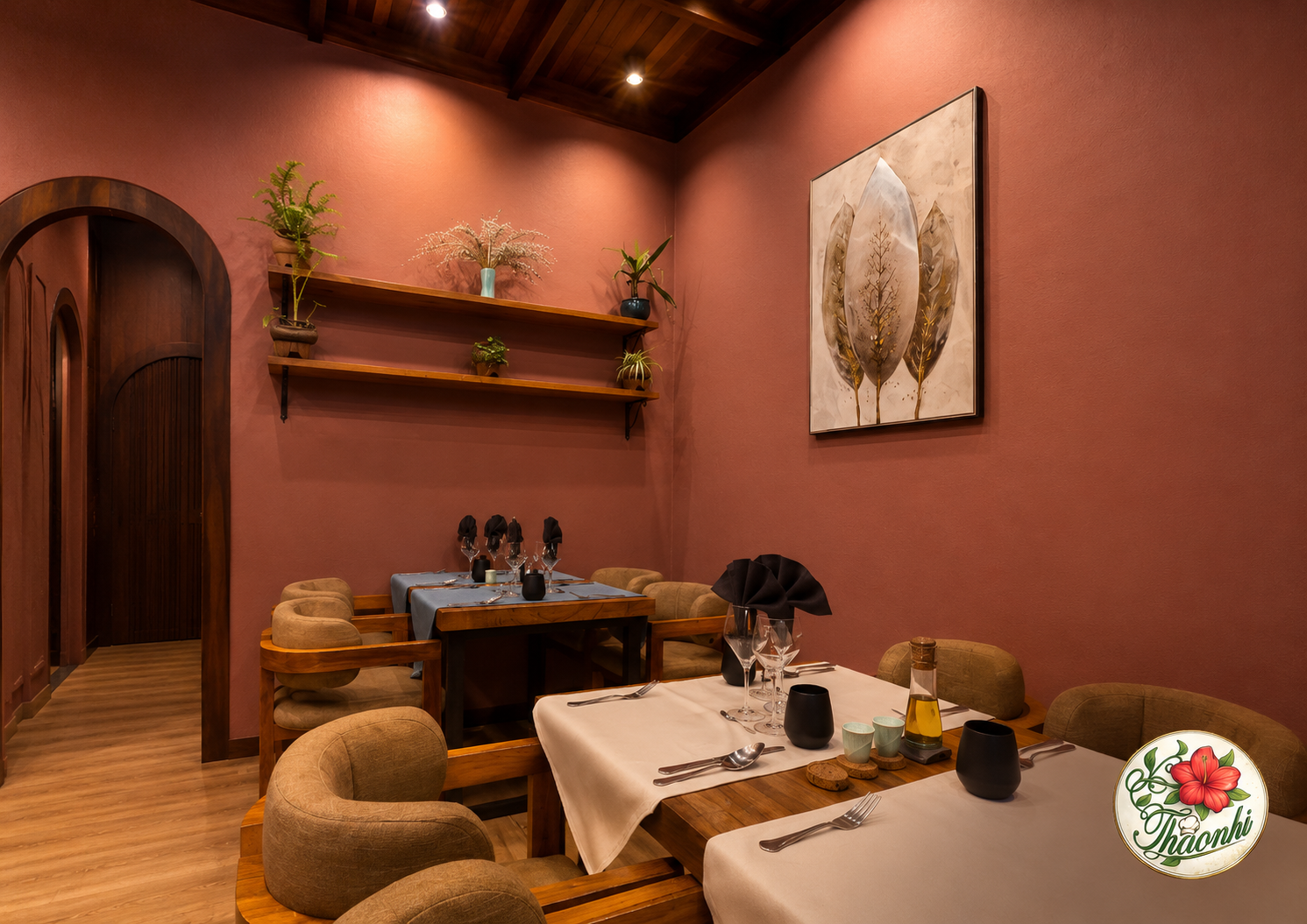 Perspective sur l’arche en bois et les tables dressées de ThaoNhi